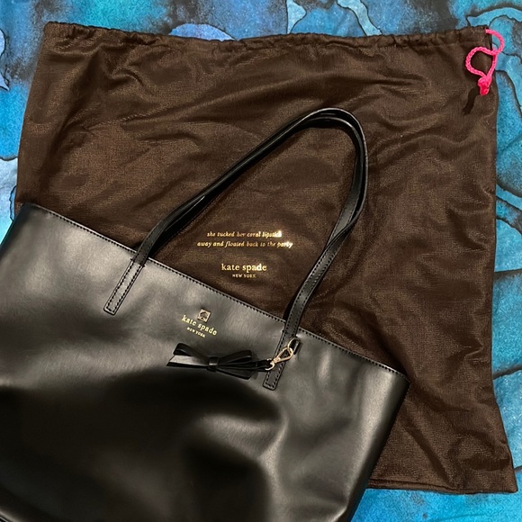 Kate Spade black shiny 100% leather zip tote shoulder bag purse with bow charm - Picture 7 of 7